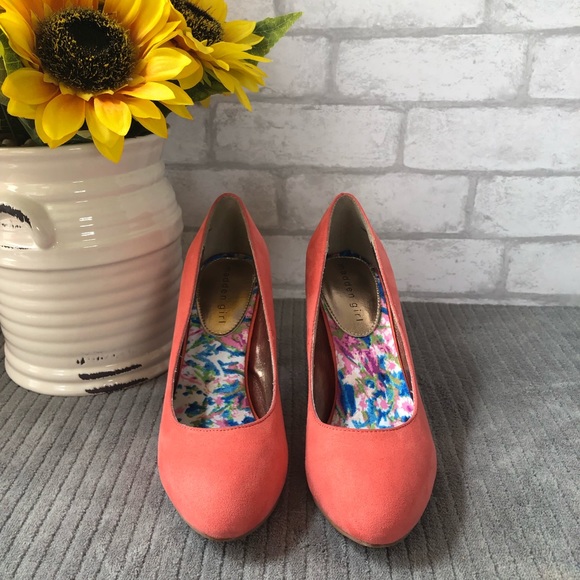 Madden Girl Papaya Color Suede Pumps - Picture 2 of 7